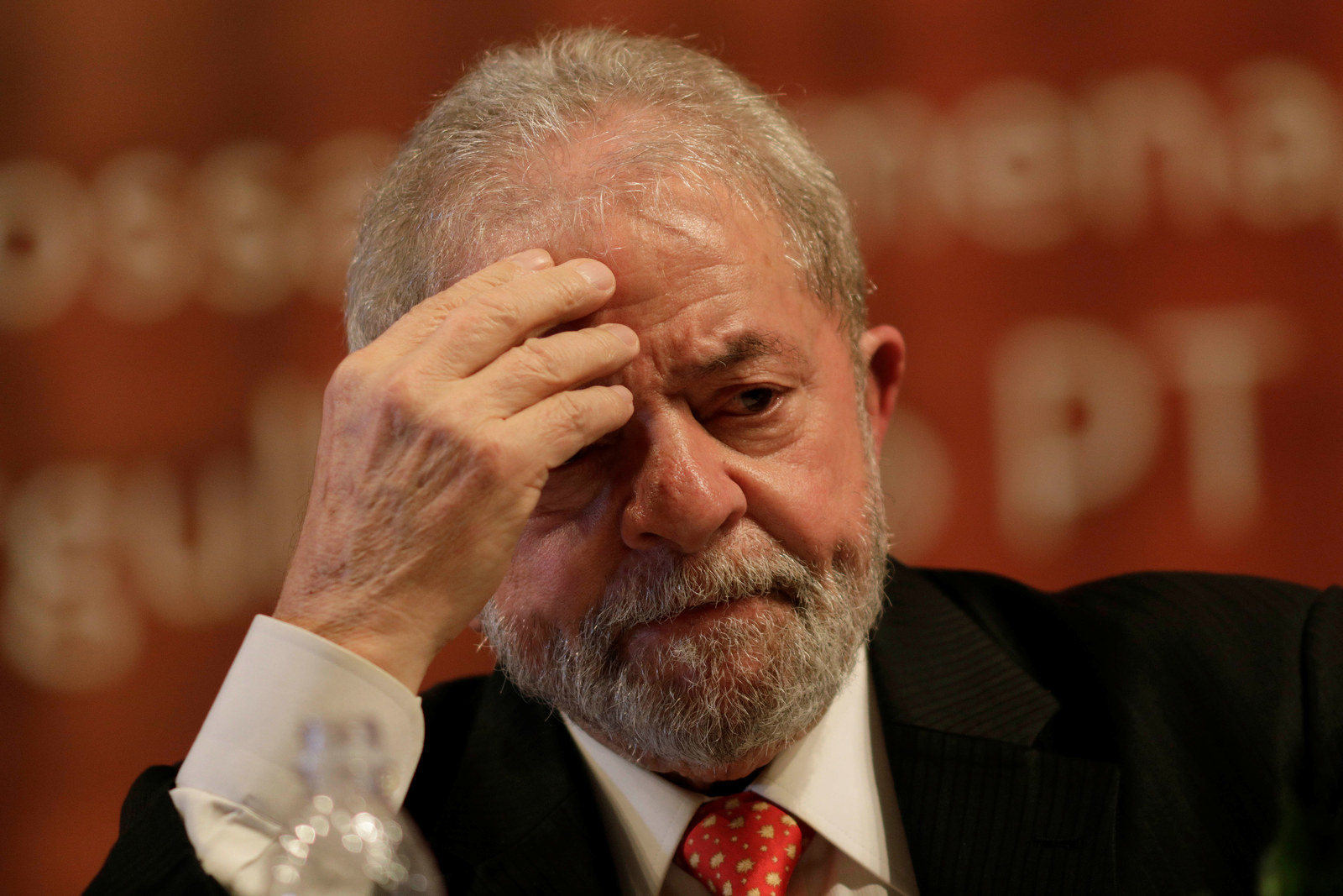 Piso Salarial da Enfermagem é Esquecido Pelo Governo Lula
