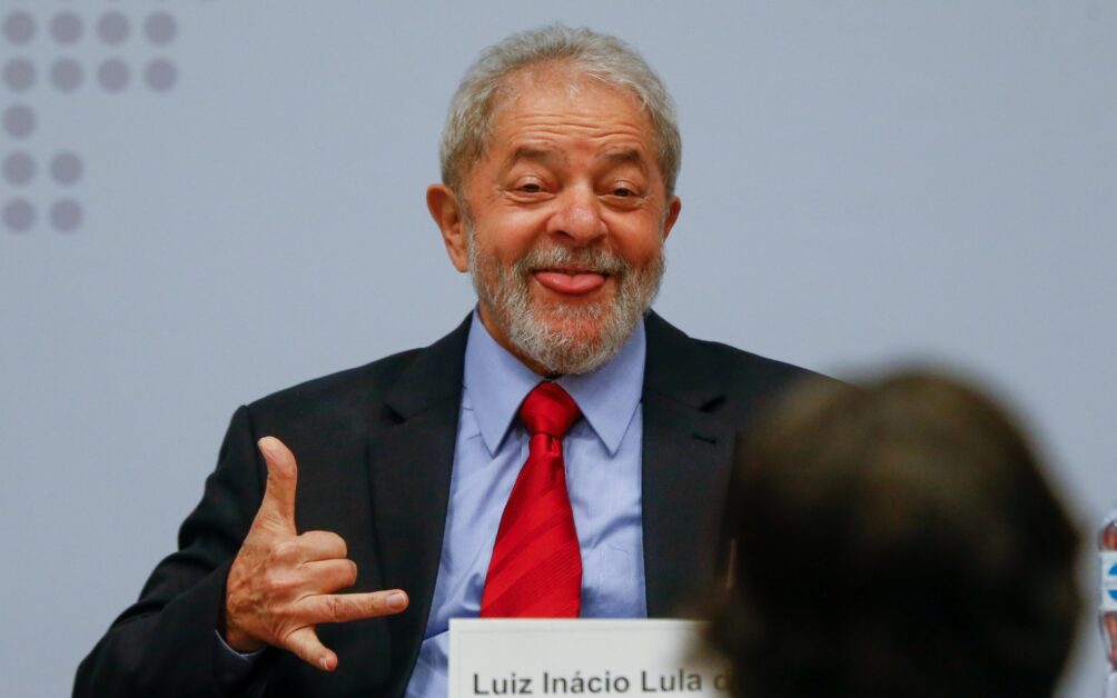 Lula vai acabar com Auxílio Brasil